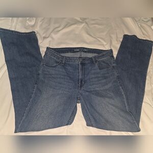 Classic Blue Women's Jeans‎